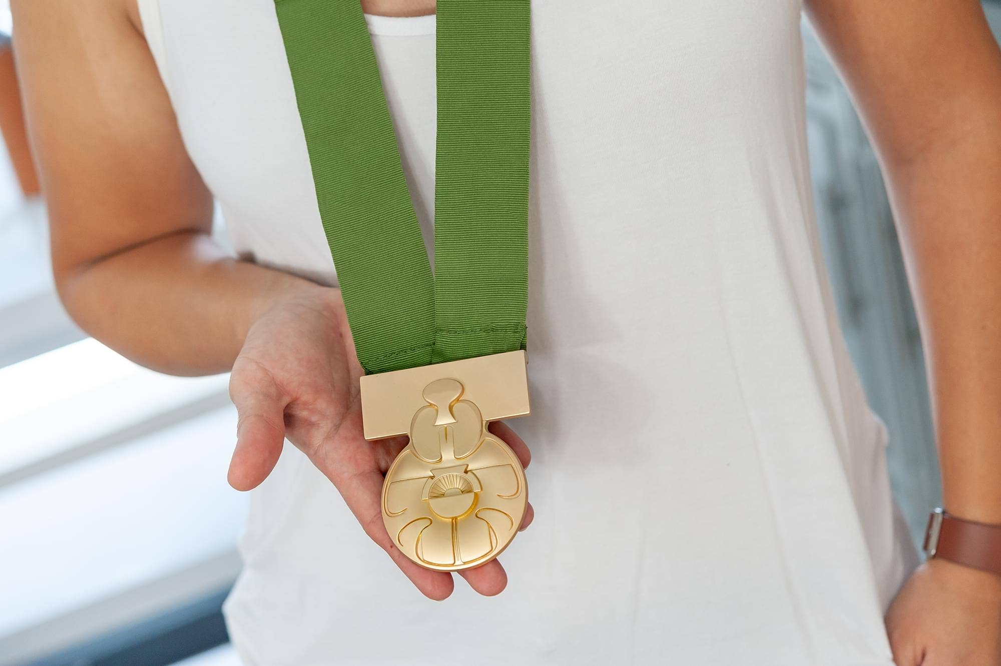 Star Wars Medal of Yavin Gold Plated 1:1 Scale Prop Replica