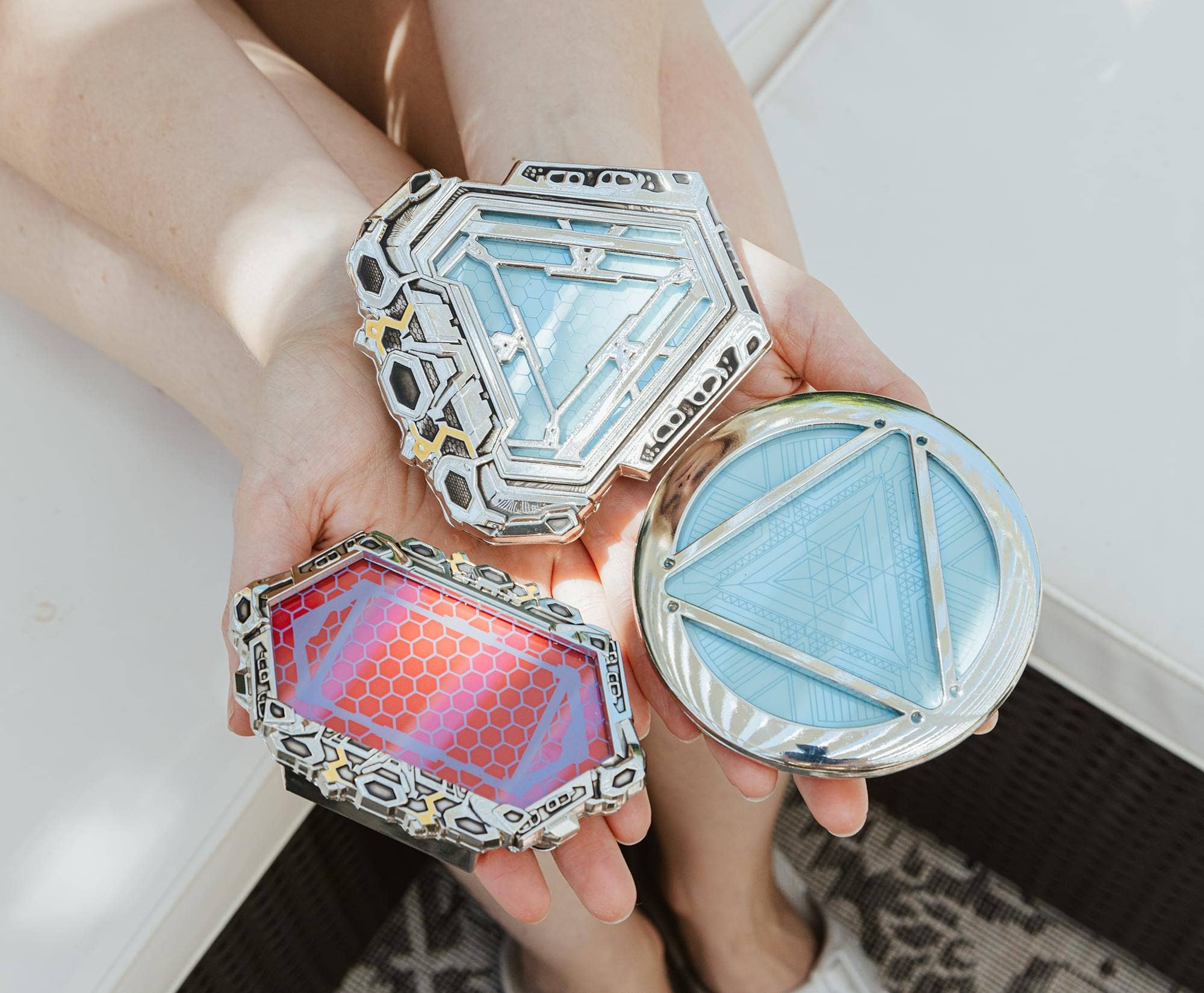 Marvel Iron Man 3-Piece Light-Up Arc Reactor Set Prop Replica